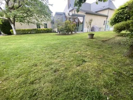 Tonte de pelouse à Lourdes : confiez l’entretien de votre gazon à Vincentretien, Nay, Vincentretien