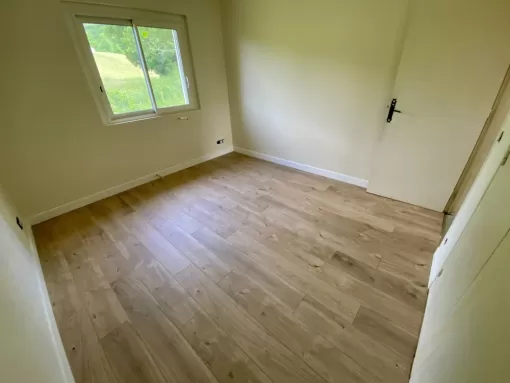 Pose parquet à Nay avec Vincentretien, Nay, Vincentretien