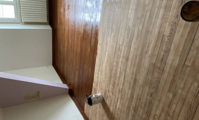 Ponçage et pose d’une lasure sur parquet massif à Bénéjacq, Nay, Vincentretien